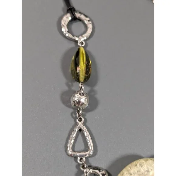 Lia Sophia Green Glass Hammered Silver Tone Triangle Cord Necklace 21 in - Picture 8 of 9